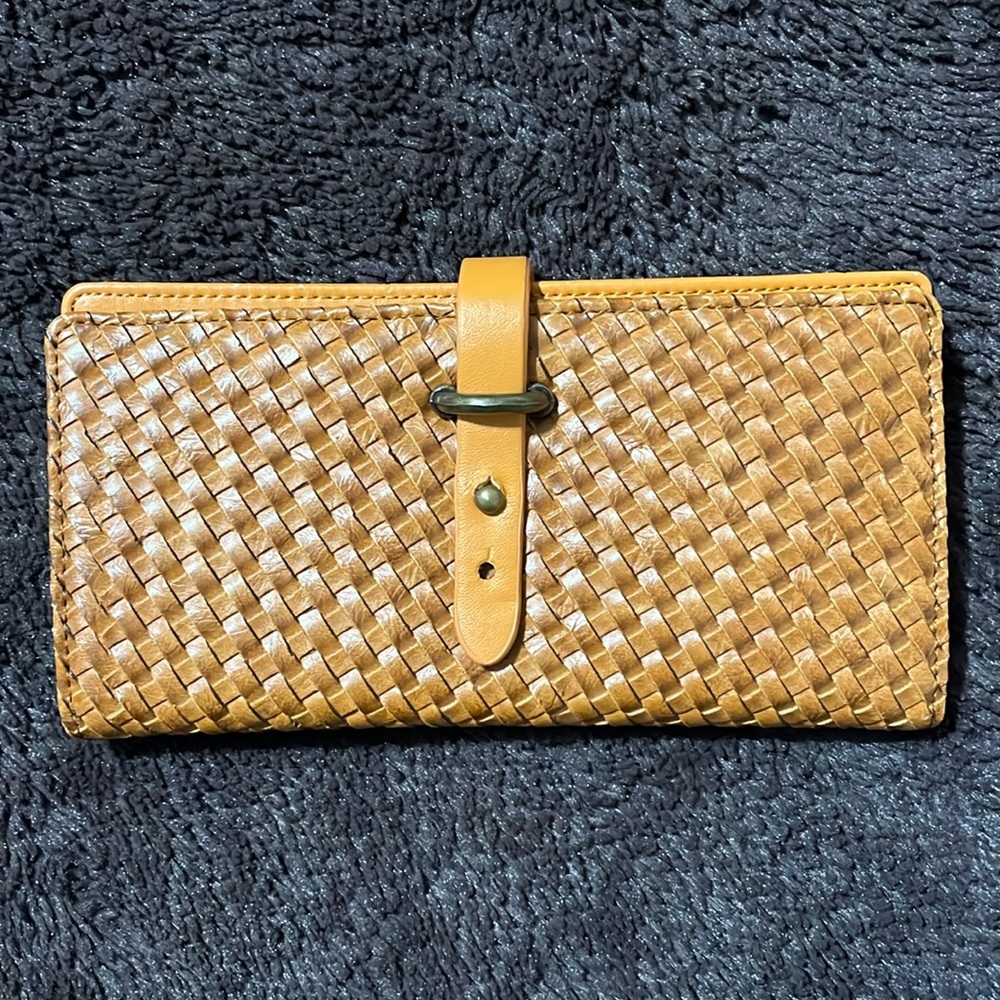 Wallet ~3”x6”